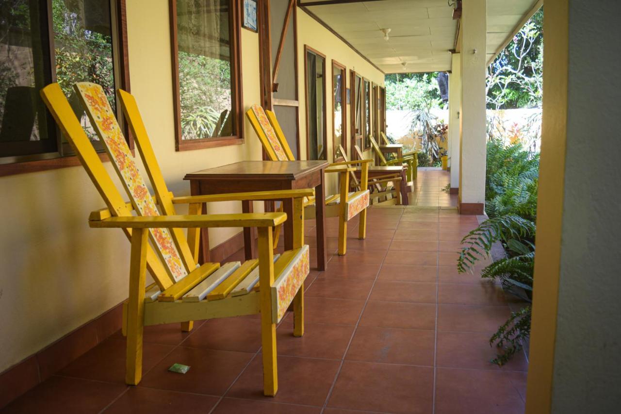 Hotel Marielos Tamarindo Exterior foto