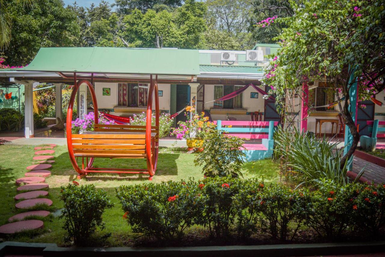 Hotel Marielos Tamarindo Exterior foto